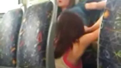 Маленька повія любить розтягнення надзвичайного отвору