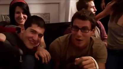 Підліток в латексному костюмі трахається в собачий стиль