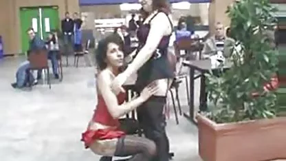 Мокрий Pissschlitz потребує жорсткого Dödel