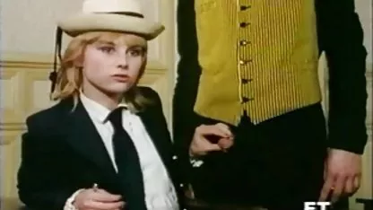 Кролик має кільця у сосках