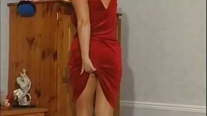 Їй подобаються старі чоловіки у віці до двадцяти п'яти років