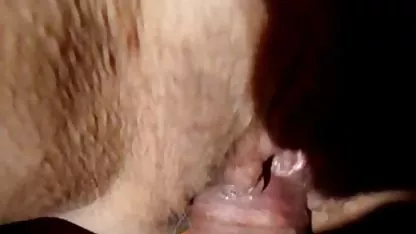 Сексуальна аматорська сука ебать рогової