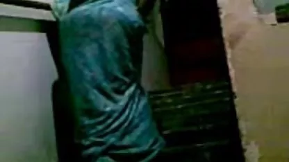 Висунута рогова блондинка