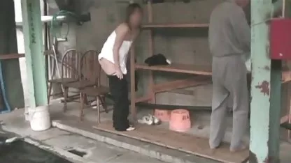 Обідня перерва з кицьким масажем