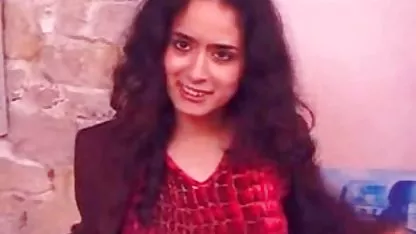 Він трахкає блондинку з величезними сиськами