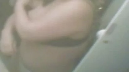 Вона хоче мати півень у роті довго