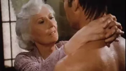 Темношаровий дитинчик любить ебать на відкритому повітрі