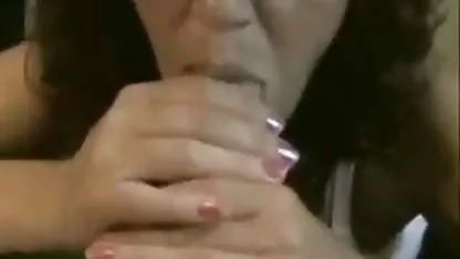 Facesitting та розщеплення німецького BDSM підлітка