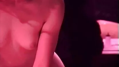 18-річний німець Ніккі Каваллі любить 69 і собачий стиль