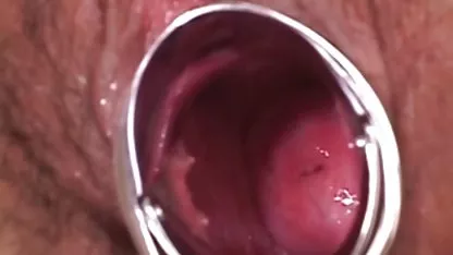 Блондинка сука замішує її великі дзвони