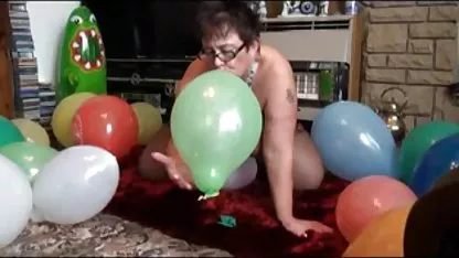 Вона любить сольні під відкритим небом