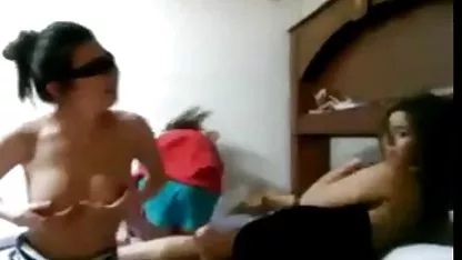 Жорсткий, але роговий підліток мінет