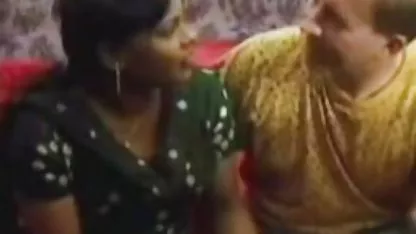 Фетишист самодостатності потребує трьох вібраторів