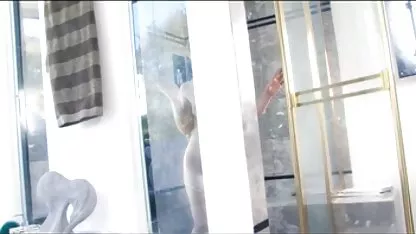 Любитель катається на латці на веб-камері