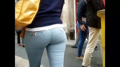 Абатство Брукс отримує гігантський полюс, встановлений як бос